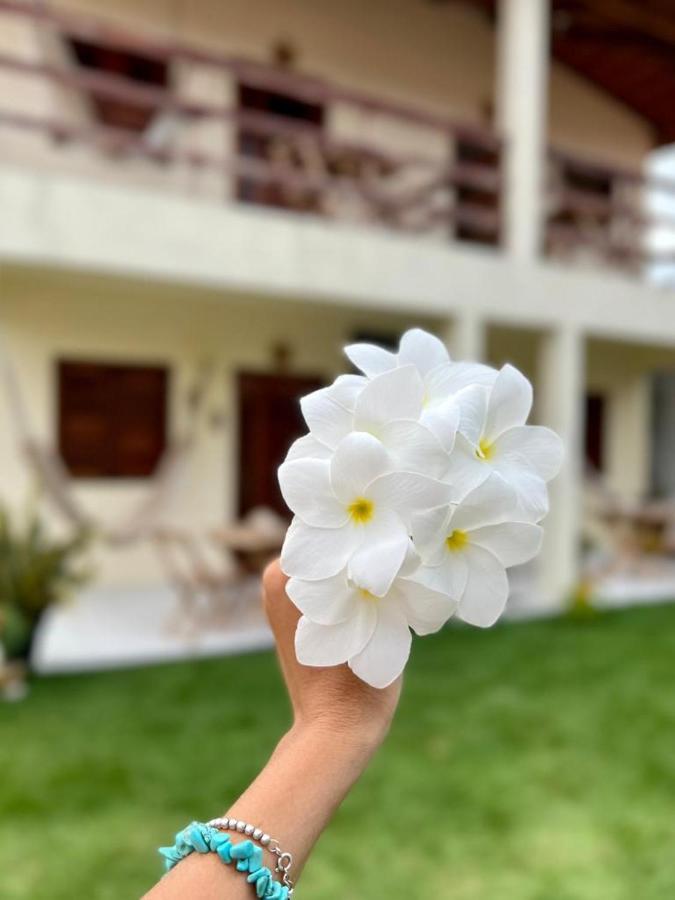 Suite Das Flores Em Guajiru Trairi Exterior photo